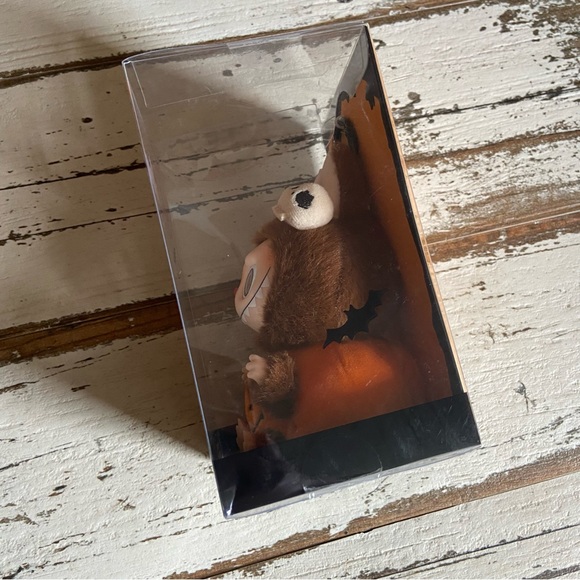 New POP MART Happy Halloween Party Series-Sitting Pumpkin Vinyl Plush Pendant - Picture 9 of 11